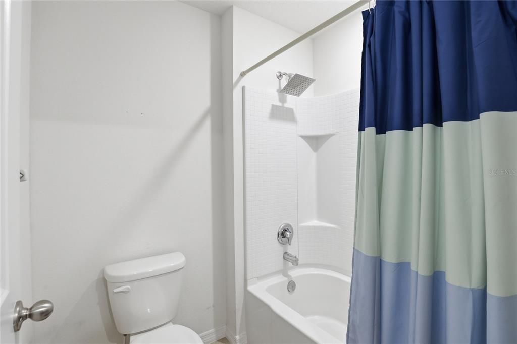En Venta: $389,500 (5 camas, 3 baños, 2634 Pies cuadrados)