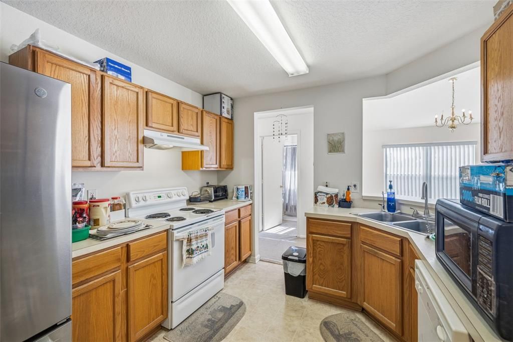 Activo con contrato: $275,000 (3 camas, 2 baños, 1226 Pies cuadrados)