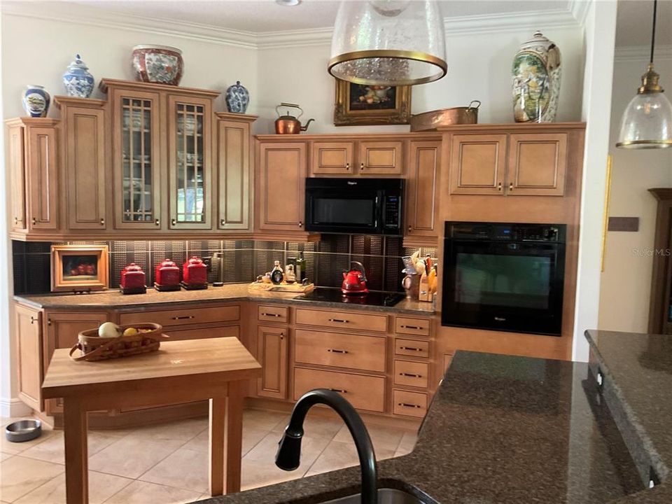 For Sale: $759,000 (3 beds, 2 baths, 2060 Square Feet)