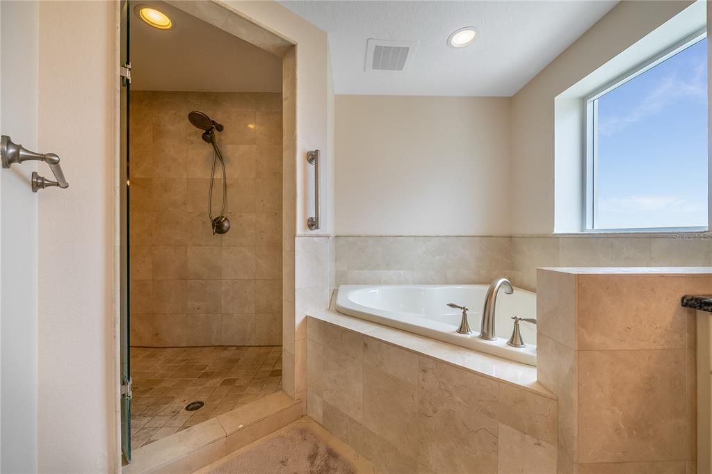 В аренду: $8,300 (3 спален, 3 ванн, 2545 Квадратных фут)