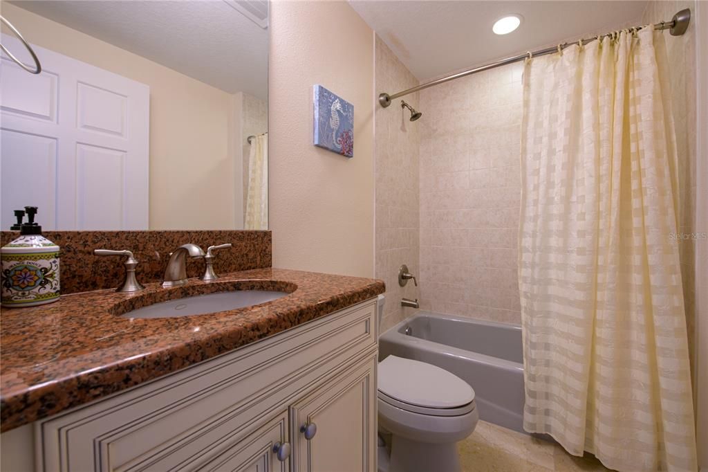 В аренду: $8,300 (3 спален, 3 ванн, 2545 Квадратных фут)