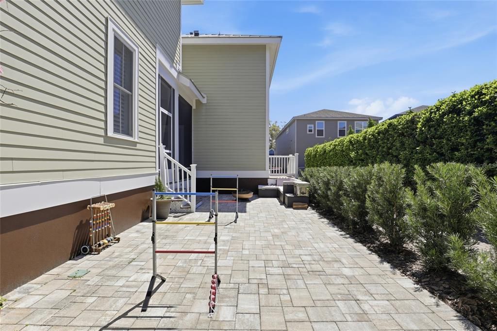 For Sale: $599,000 (5 beds, 4 baths, 3216 Square Feet)