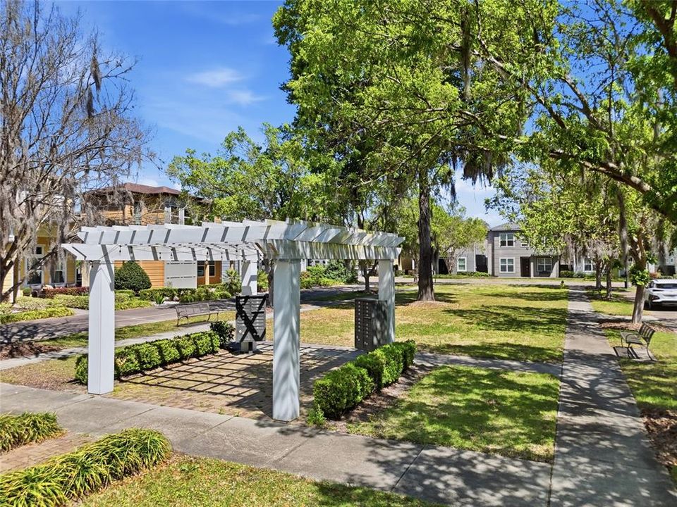 For Sale: $599,000 (5 beds, 4 baths, 3216 Square Feet)