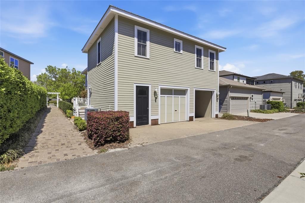 For Sale: $599,000 (5 beds, 4 baths, 3216 Square Feet)