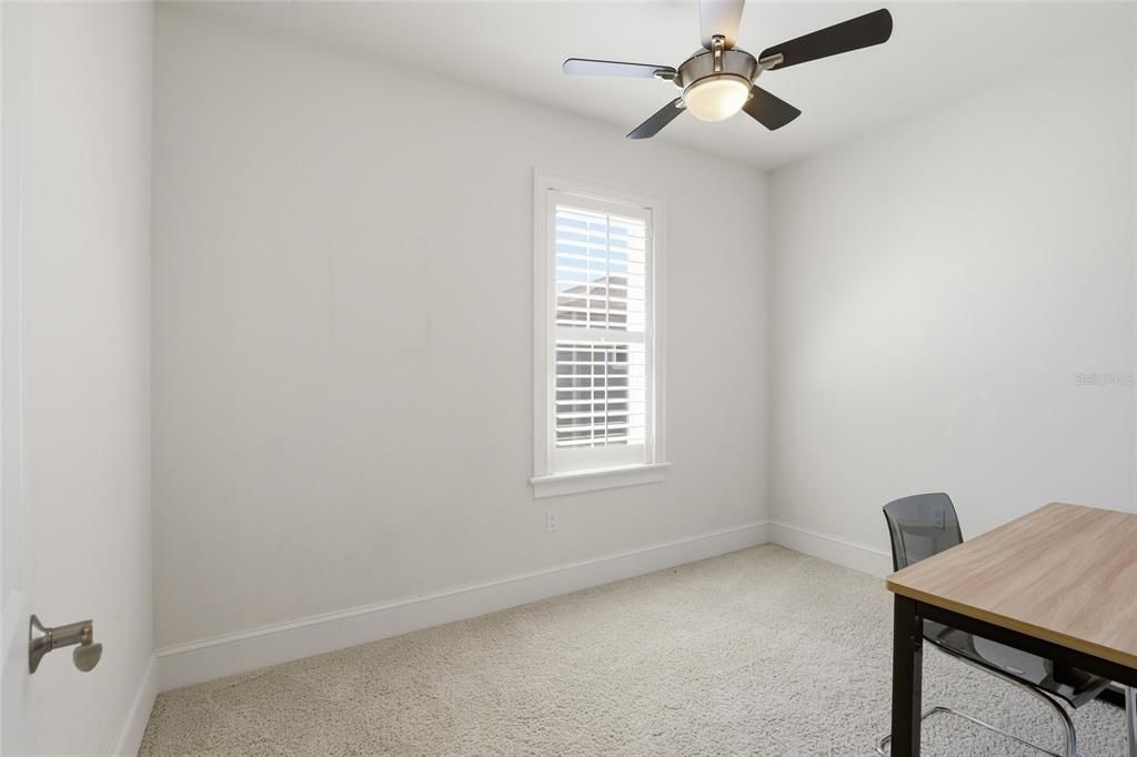 For Sale: $599,000 (5 beds, 4 baths, 3216 Square Feet)