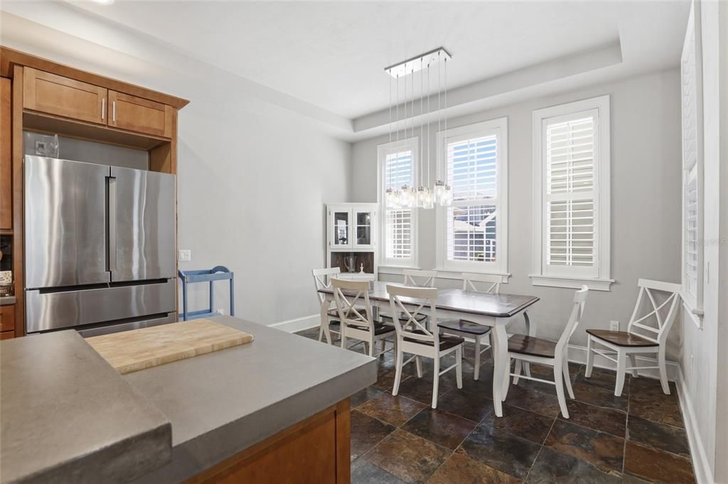 For Sale: $599,000 (5 beds, 4 baths, 3216 Square Feet)