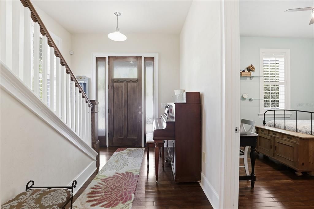 For Sale: $599,000 (5 beds, 4 baths, 3216 Square Feet)