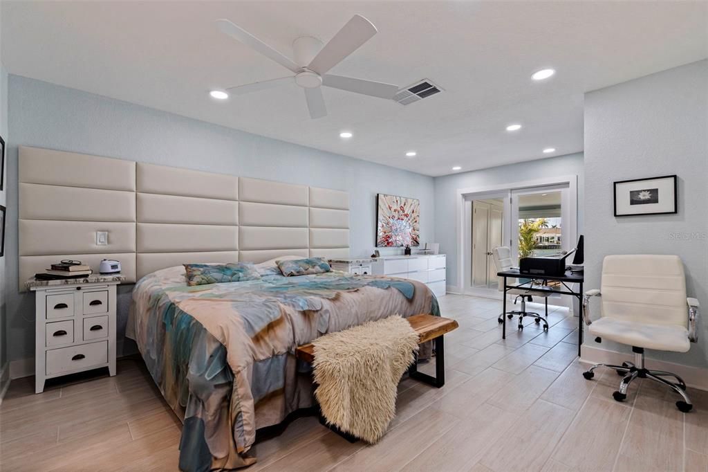 For Sale: $695,000 (2 beds, 2 baths, 1650 Square Feet)