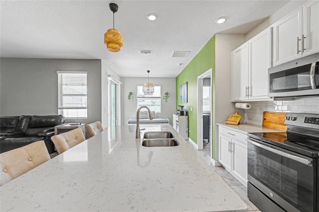 В аренду: $2,800 (3 спален, 2 ванн, 1754 Квадратных фут)