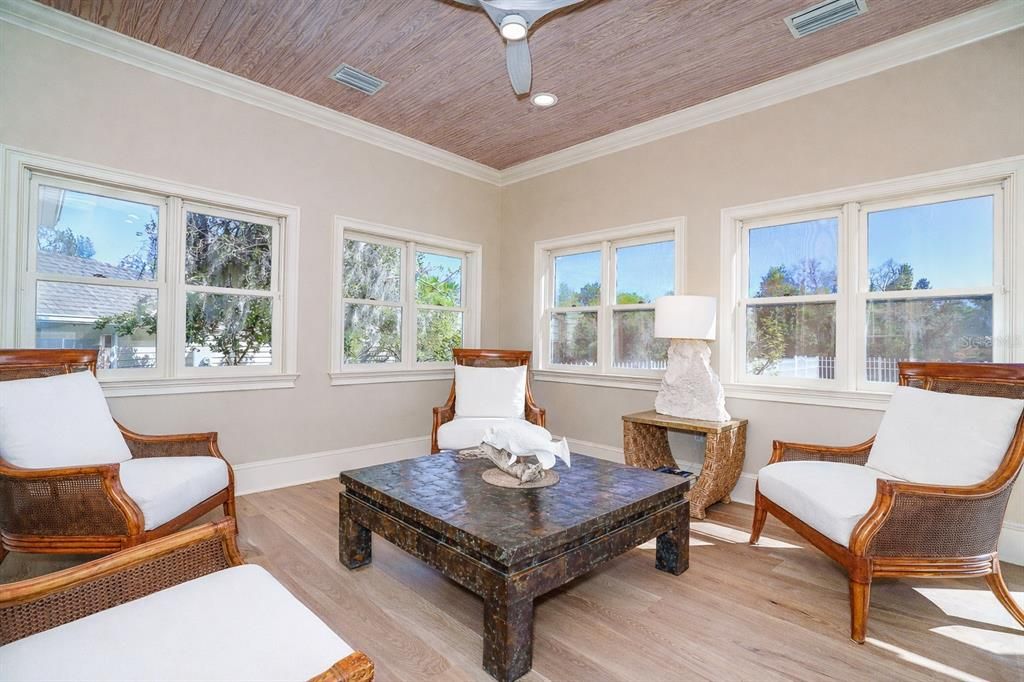 En Venta: $2,300,000 (5 camas, 5 baños, 6270 Pies cuadrados)