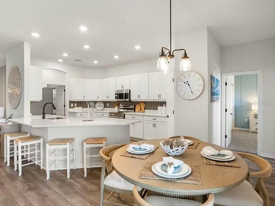 Active With Contract: $382,000 (4 beds, 3 baths, 2314 Square Feet)