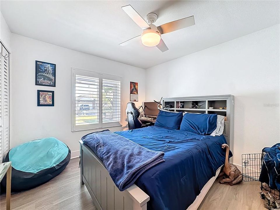 Active With Contract: $315,000 (2 beds, 2 baths, 1254 Square Feet)