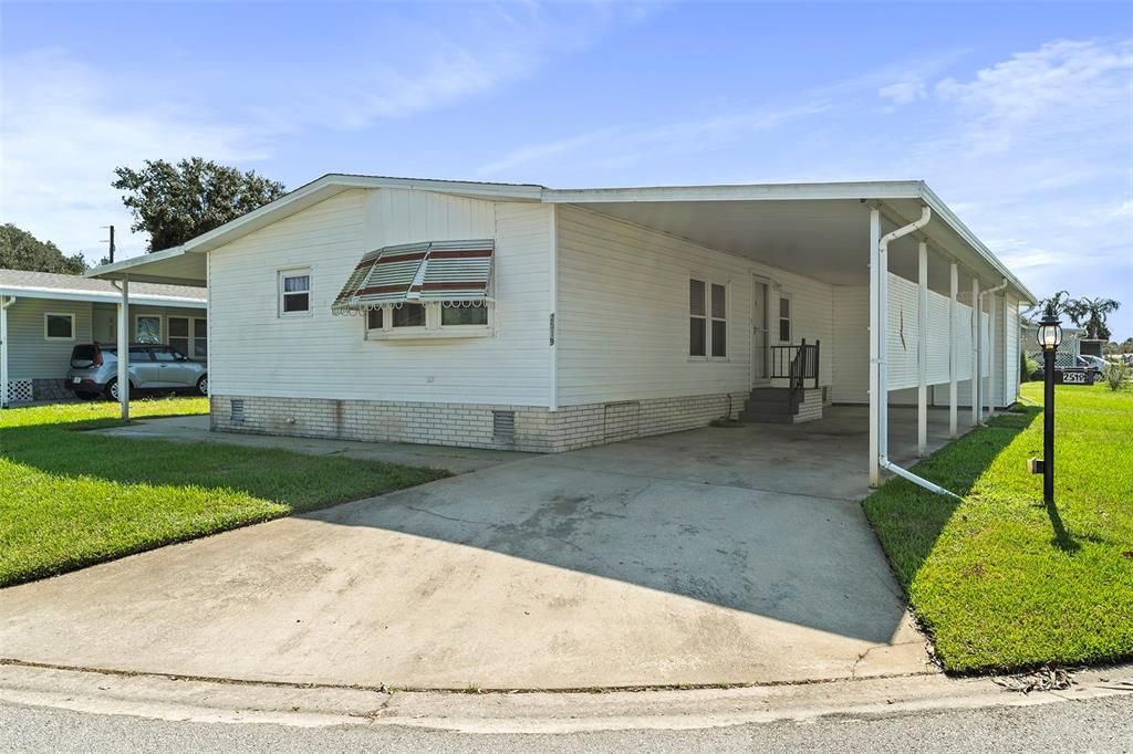 На продажу: $164,999 (2 спален, 2 ванн, 1304 Квадратных фут)