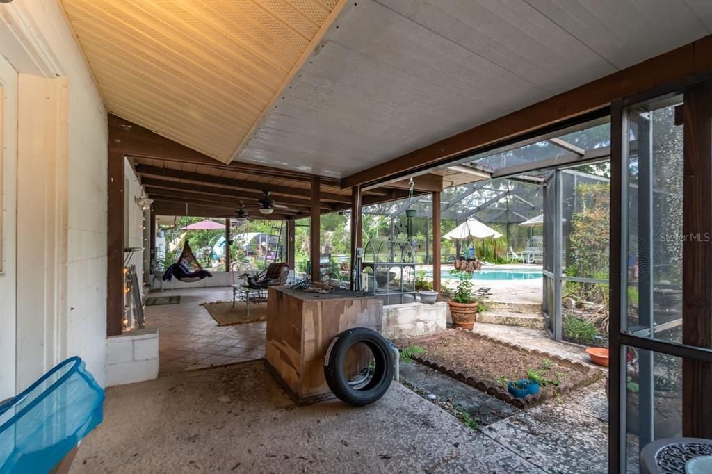 Activo con contrato: $289,900 (3 camas, 2 baños, 1790 Pies cuadrados)