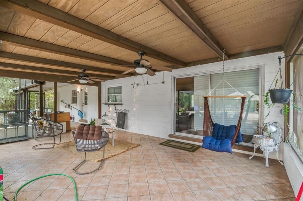 Activo con contrato: $289,900 (3 camas, 2 baños, 1790 Pies cuadrados)