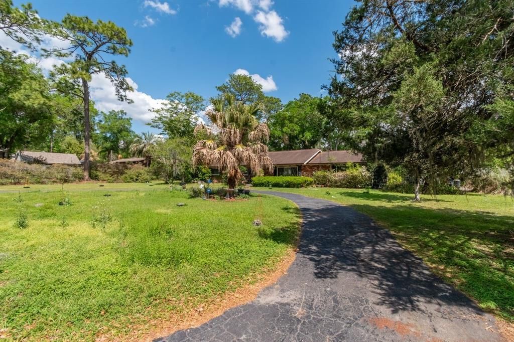 Activo con contrato: $289,900 (3 camas, 2 baños, 1790 Pies cuadrados)