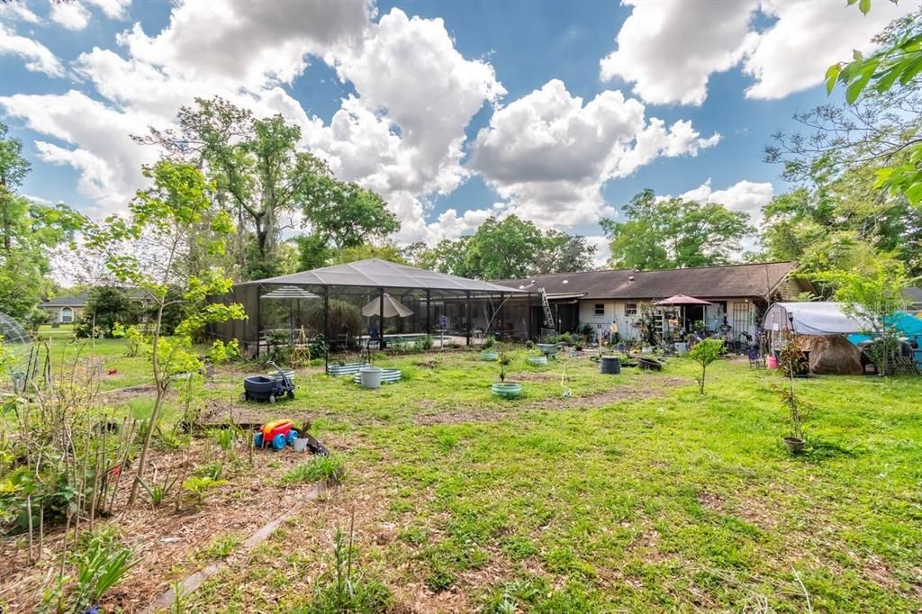 Activo con contrato: $289,900 (3 camas, 2 baños, 1790 Pies cuadrados)