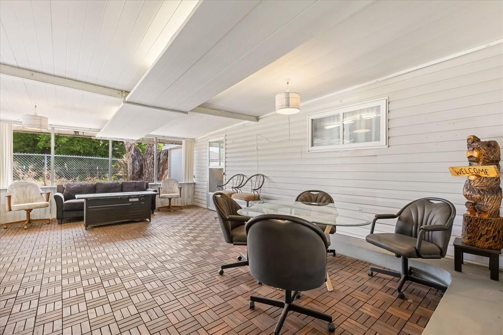 Active With Contract: $135,000 (2 beds, 1 baths, 1014 Square Feet)