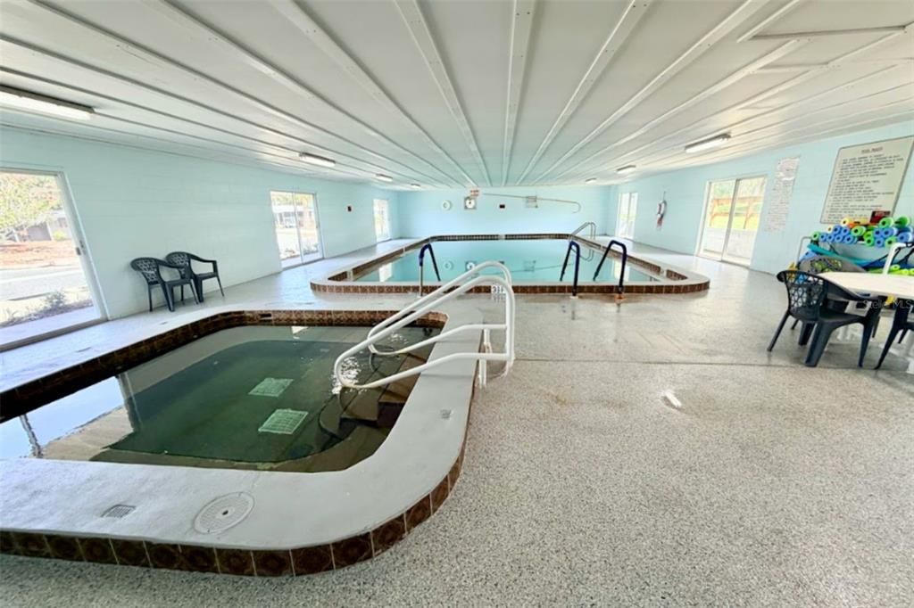 Active With Contract: $135,000 (2 beds, 1 baths, 1014 Square Feet)