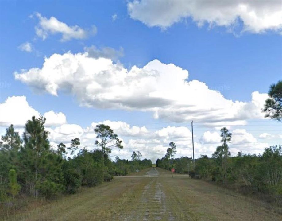 На продажу: $23,000 (0.50 acres)