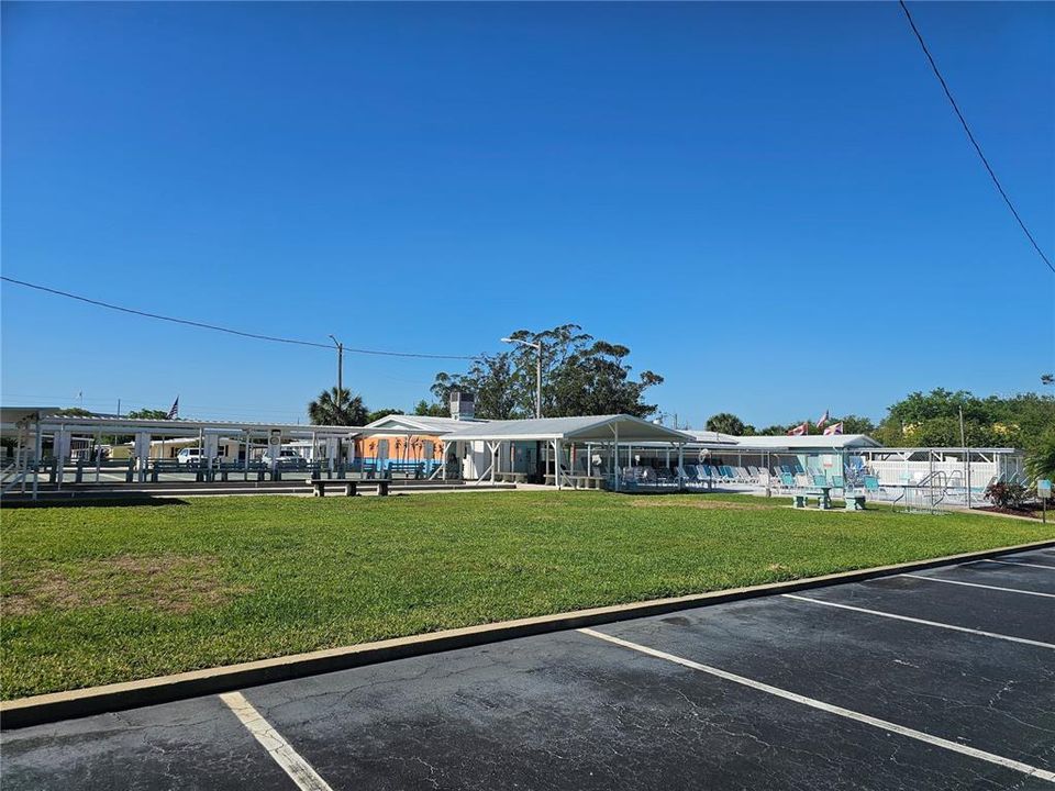 For Sale: $99,900 (2 beds, 2 baths, 1152 Square Feet)