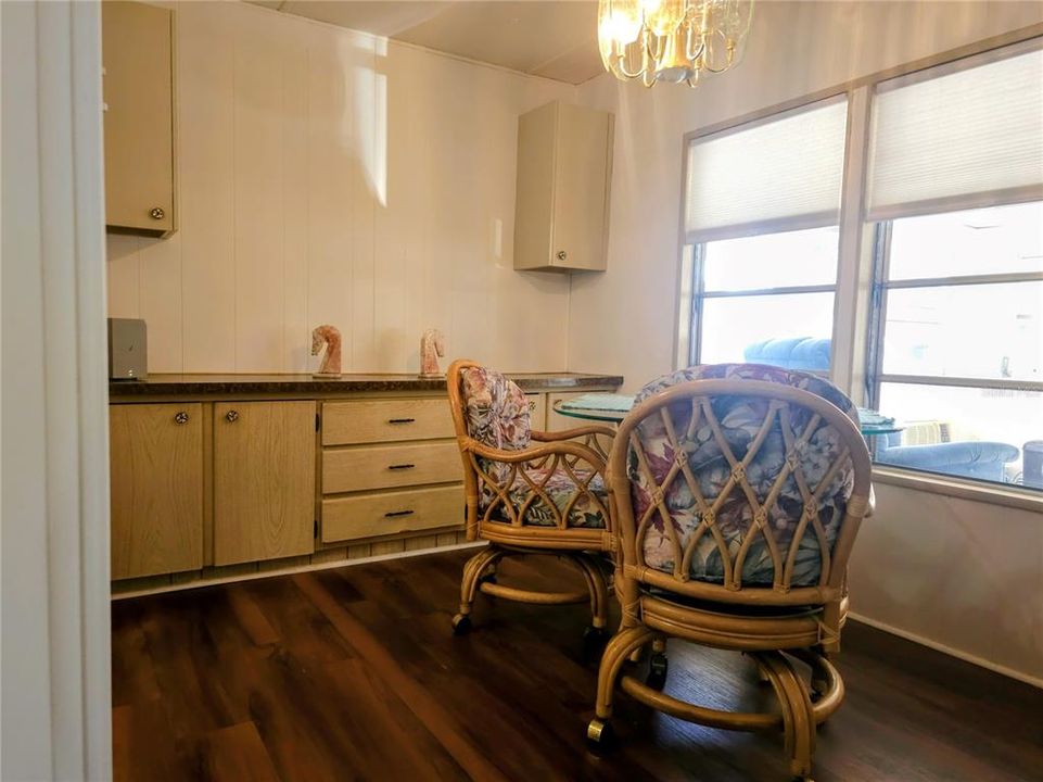 For Sale: $99,900 (2 beds, 2 baths, 1152 Square Feet)