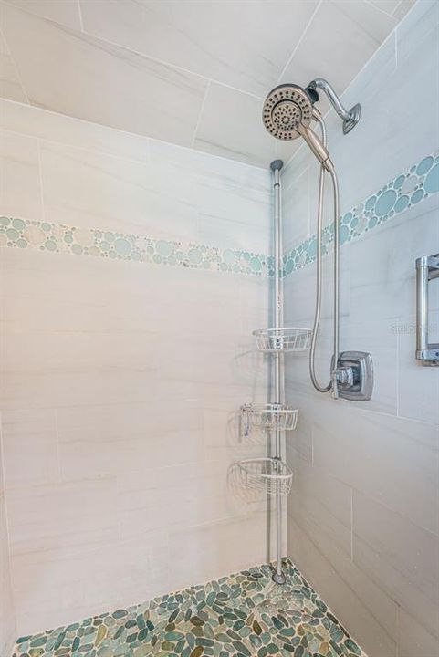 For Sale: $1,599,000 (4 beds, 2 baths, 3045 Square Feet)
