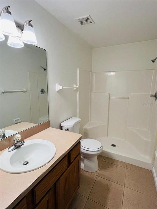 出租: $1,500 (3 贝兹, 2 浴室, 1305 平方英尺)