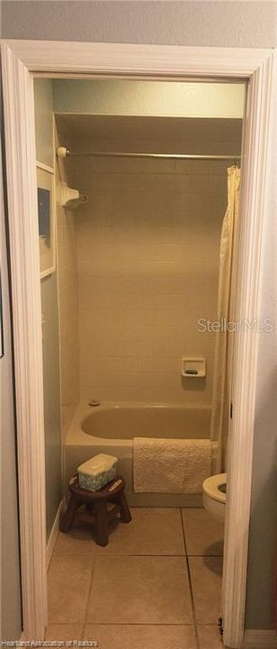 На продажу: $324,500 (3 спален, 2 ванн, 1876 Квадратных фут)