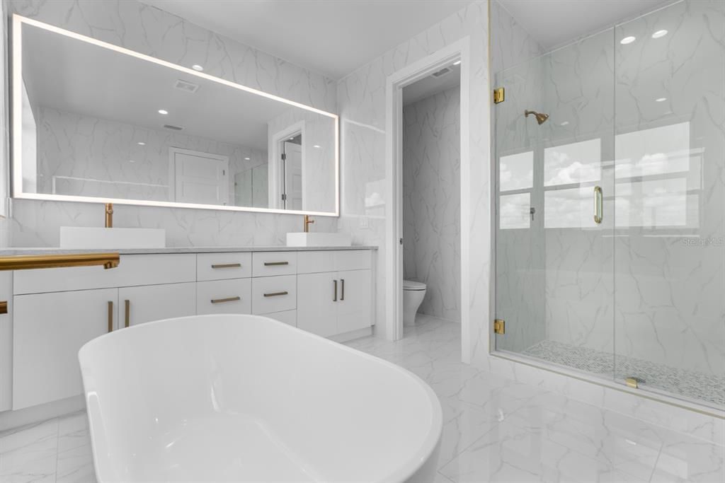 В аренду: $4,300 (4 спален, 2 ванн, 2447 Квадратных фут)