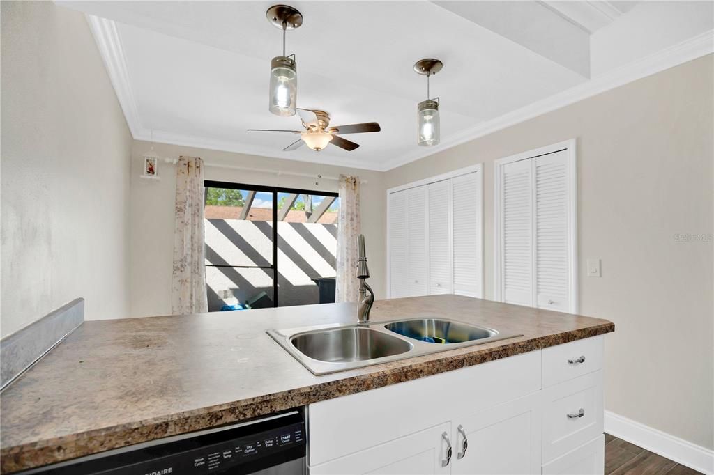 En Venta: $265,000 (2 camas, 2 baños, 1495 Pies cuadrados)