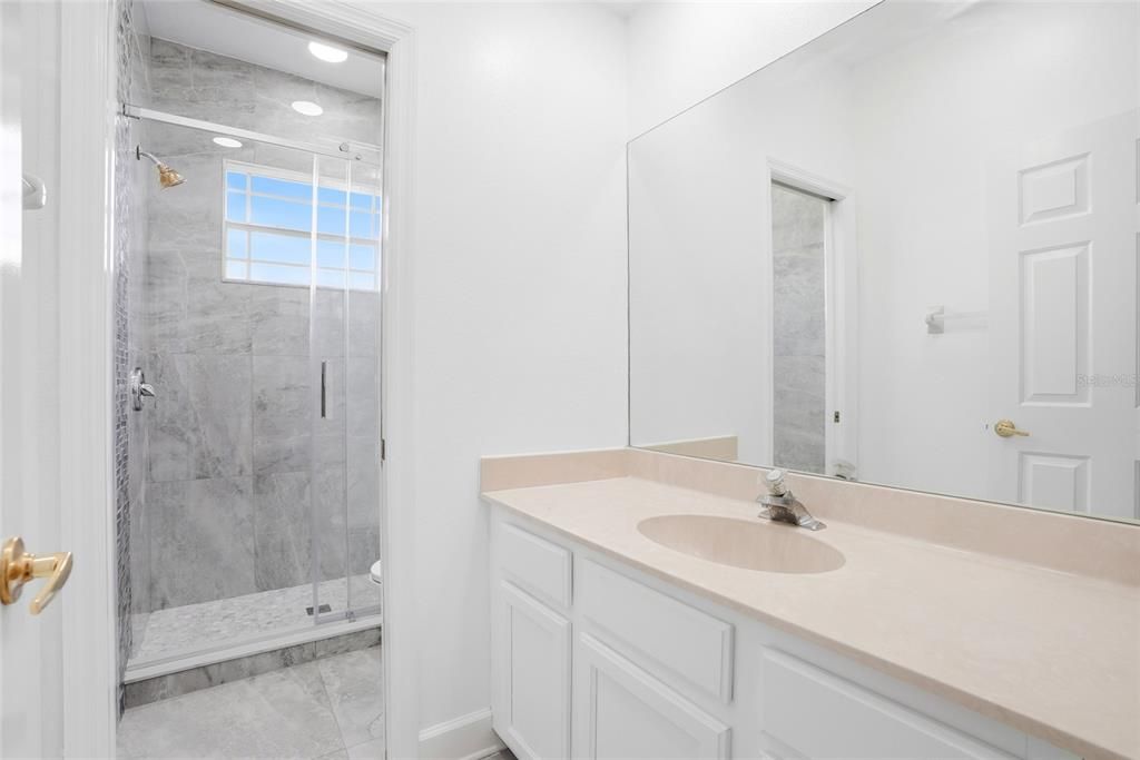 For Sale: $1,300,000 (4 beds, 3 baths, 3714 Square Feet)