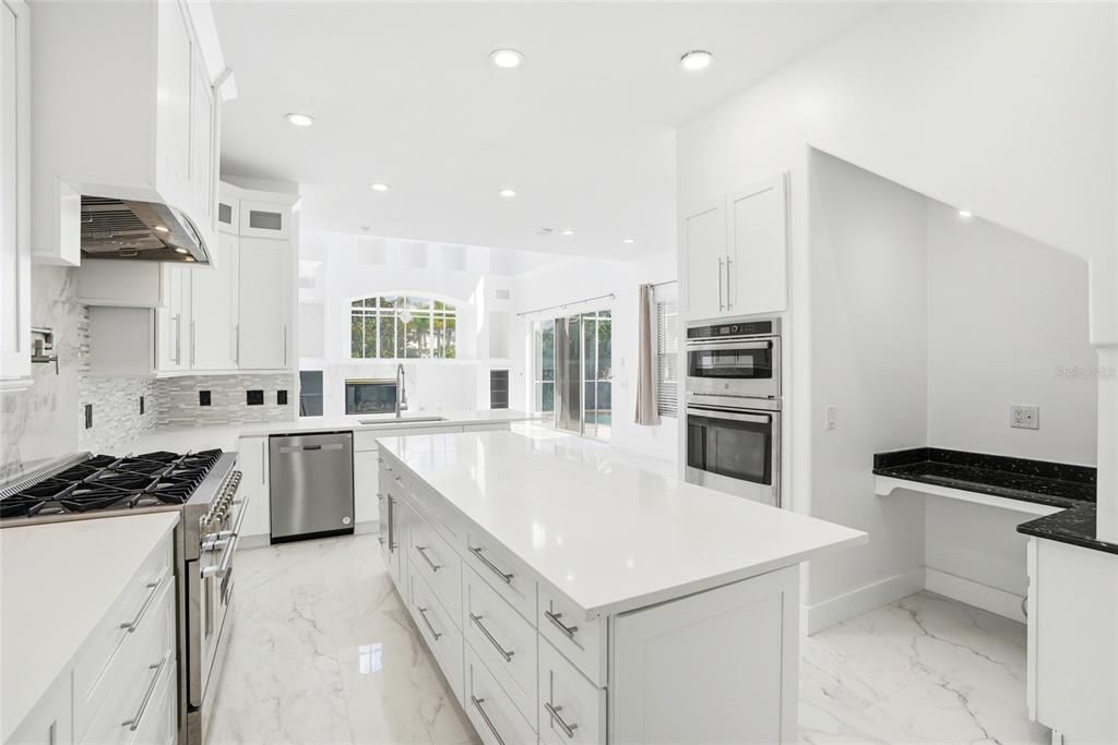 For Sale: $1,300,000 (4 beds, 3 baths, 3714 Square Feet)