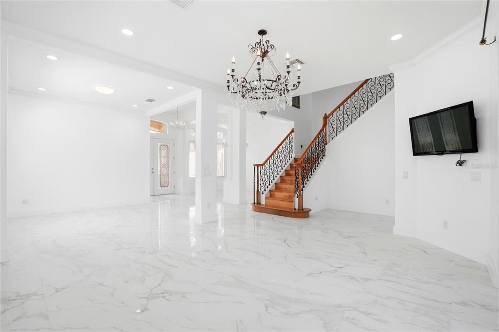For Sale: $1,300,000 (4 beds, 3 baths, 3714 Square Feet)