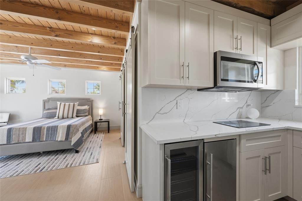 Active With Contract: $2,998,000 (4 beds, 4 baths, 2585 Square Feet)