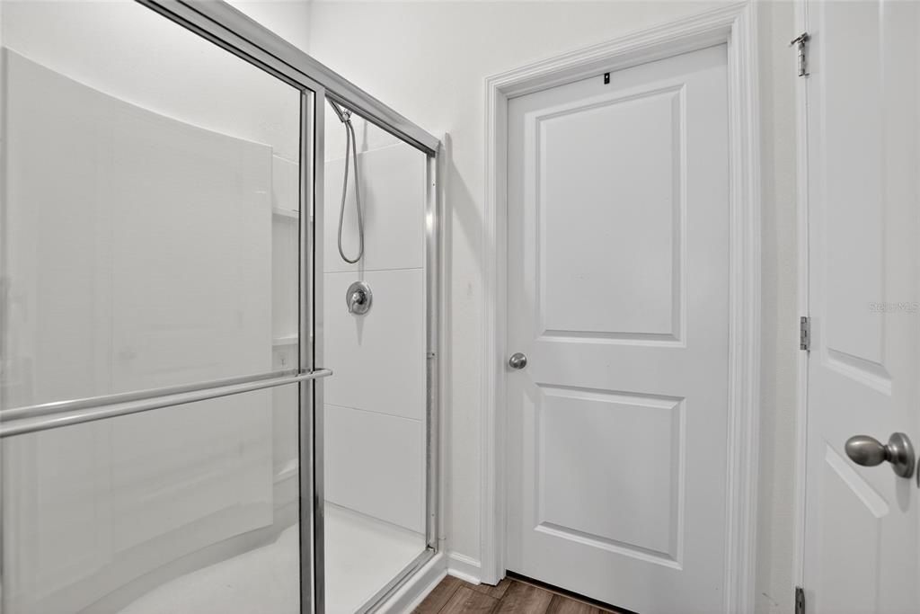 Под контрактом: $299,000 (3 спален, 2 ванн, 1784 Квадратных фут)