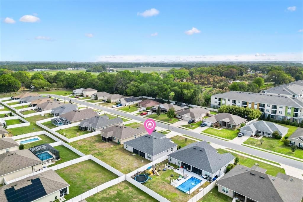 En Venta: $374,900 (4 camas, 3 baños, 2279 Pies cuadrados)