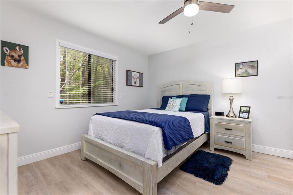 For Sale: $134,900 (2 beds, 2 baths, 874 Square Feet)