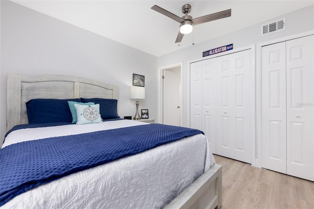 For Sale: $134,900 (2 beds, 2 baths, 874 Square Feet)