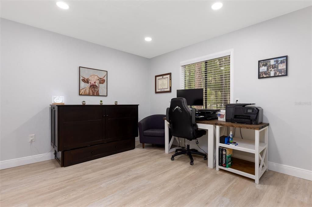 For Sale: $134,900 (2 beds, 2 baths, 874 Square Feet)