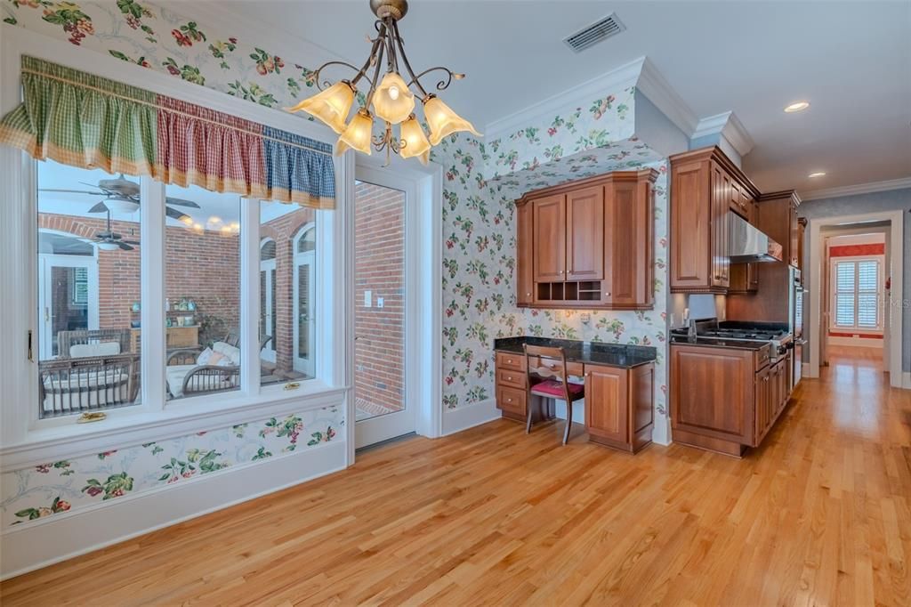 For Sale: $2,150,000 (6 beds, 4 baths, 6341 Square Feet)