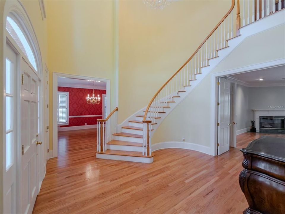 For Sale: $2,150,000 (6 beds, 4 baths, 6341 Square Feet)