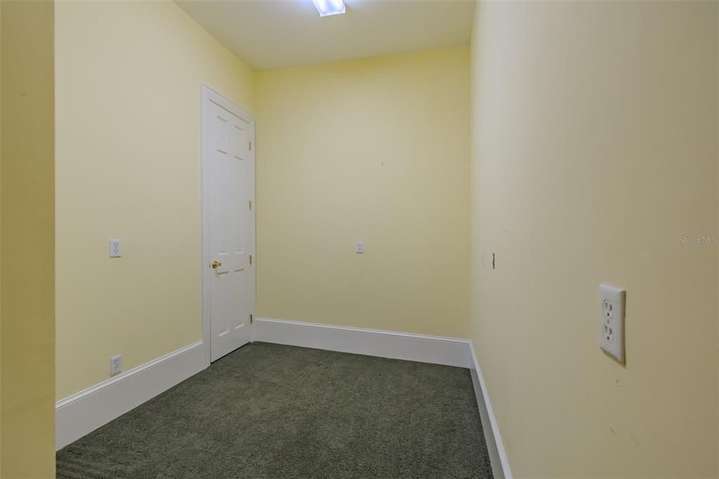 For Sale: $2,150,000 (6 beds, 4 baths, 6341 Square Feet)