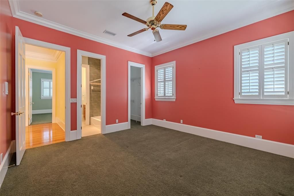 For Sale: $2,150,000 (6 beds, 4 baths, 6341 Square Feet)