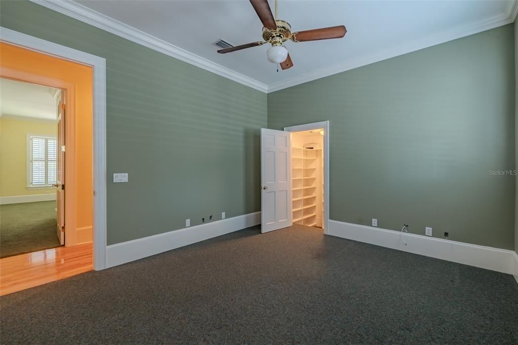For Sale: $2,150,000 (6 beds, 4 baths, 6341 Square Feet)