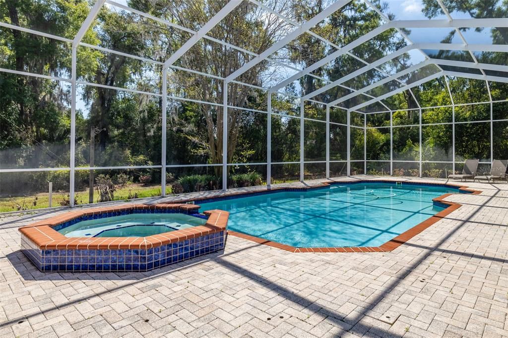For Sale: $2,150,000 (6 beds, 4 baths, 6341 Square Feet)