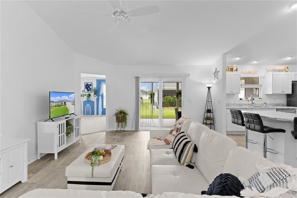 For Sale: $349,900 (3 beds, 2 baths, 1547 Square Feet)