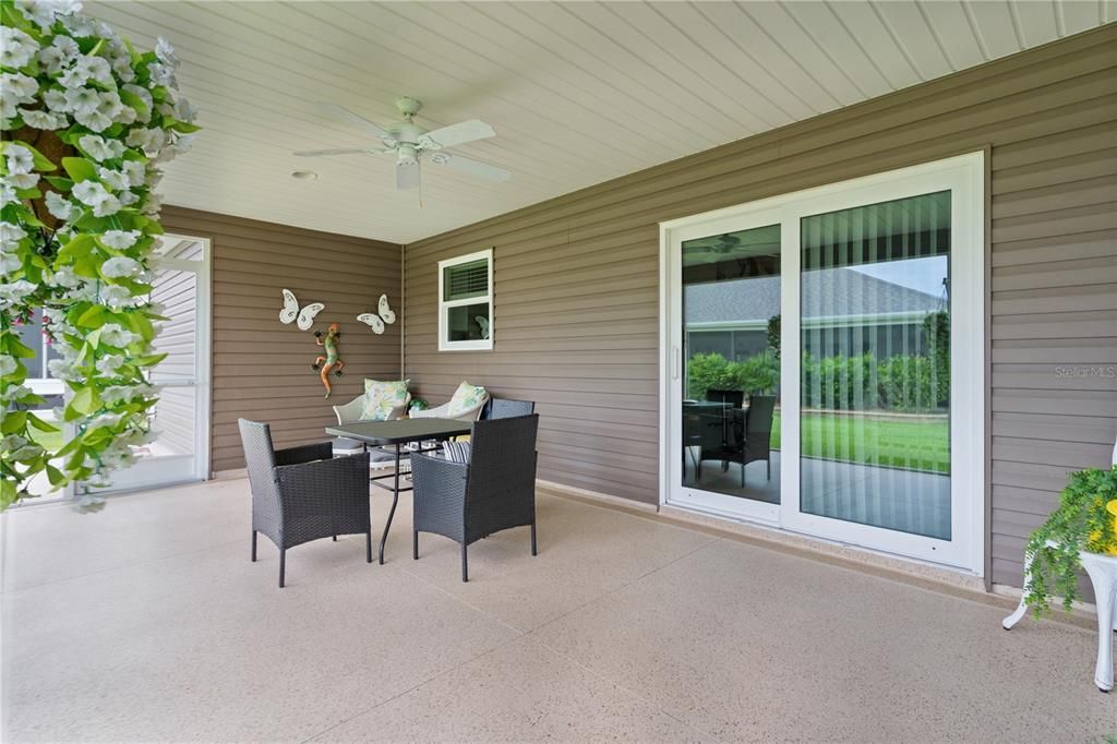 For Sale: $349,900 (3 beds, 2 baths, 1547 Square Feet)