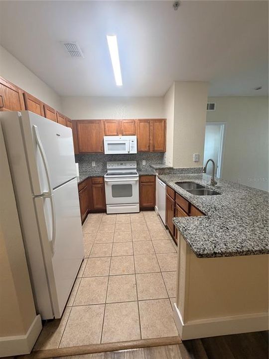 En Renta: $1,750 (2 camas, 2 baños, 1046 Pies cuadrados)