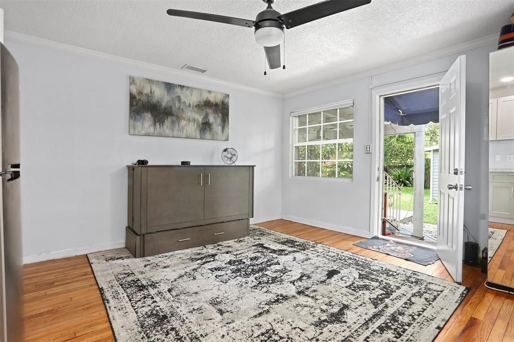 En Renta: $1,200 (0 camas, 1 baños, 398 Pies cuadrados)